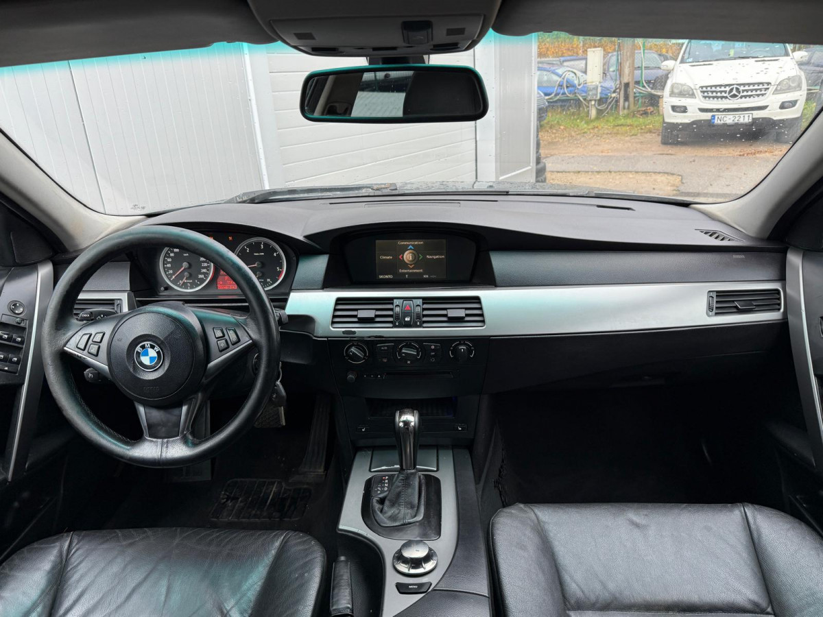BMW 530D, automātiskā ātrumkārba.