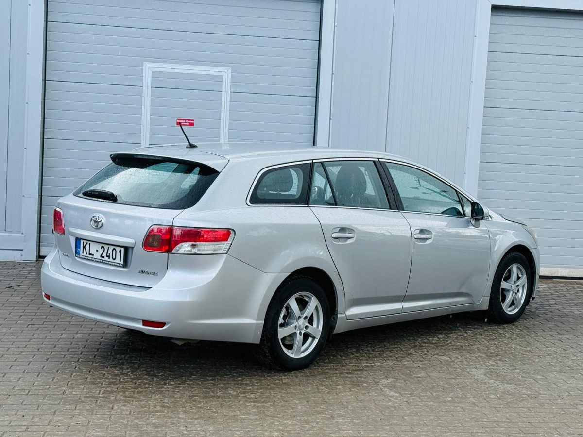 Toyota Avensis 2.0 dīzelis