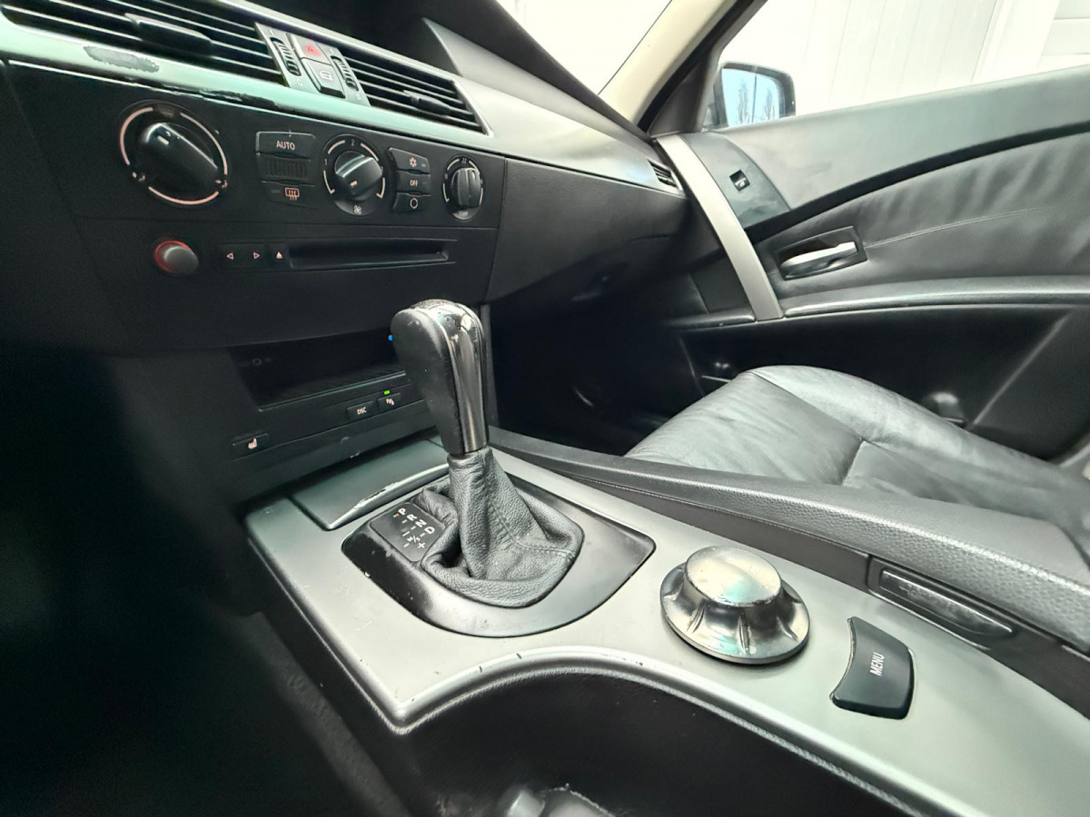 BMW 530D, automātiskā ātrumkārba.