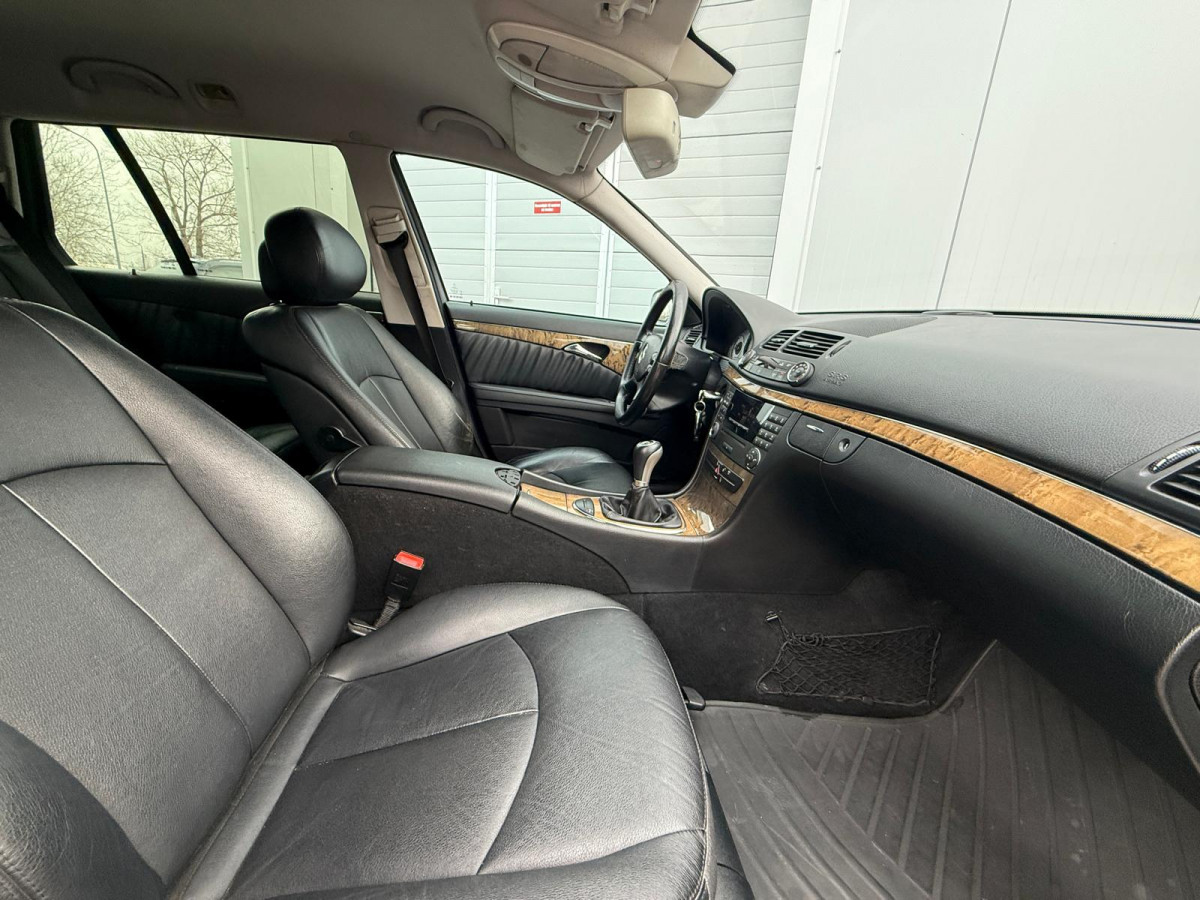 Mercedes E220 2.2D