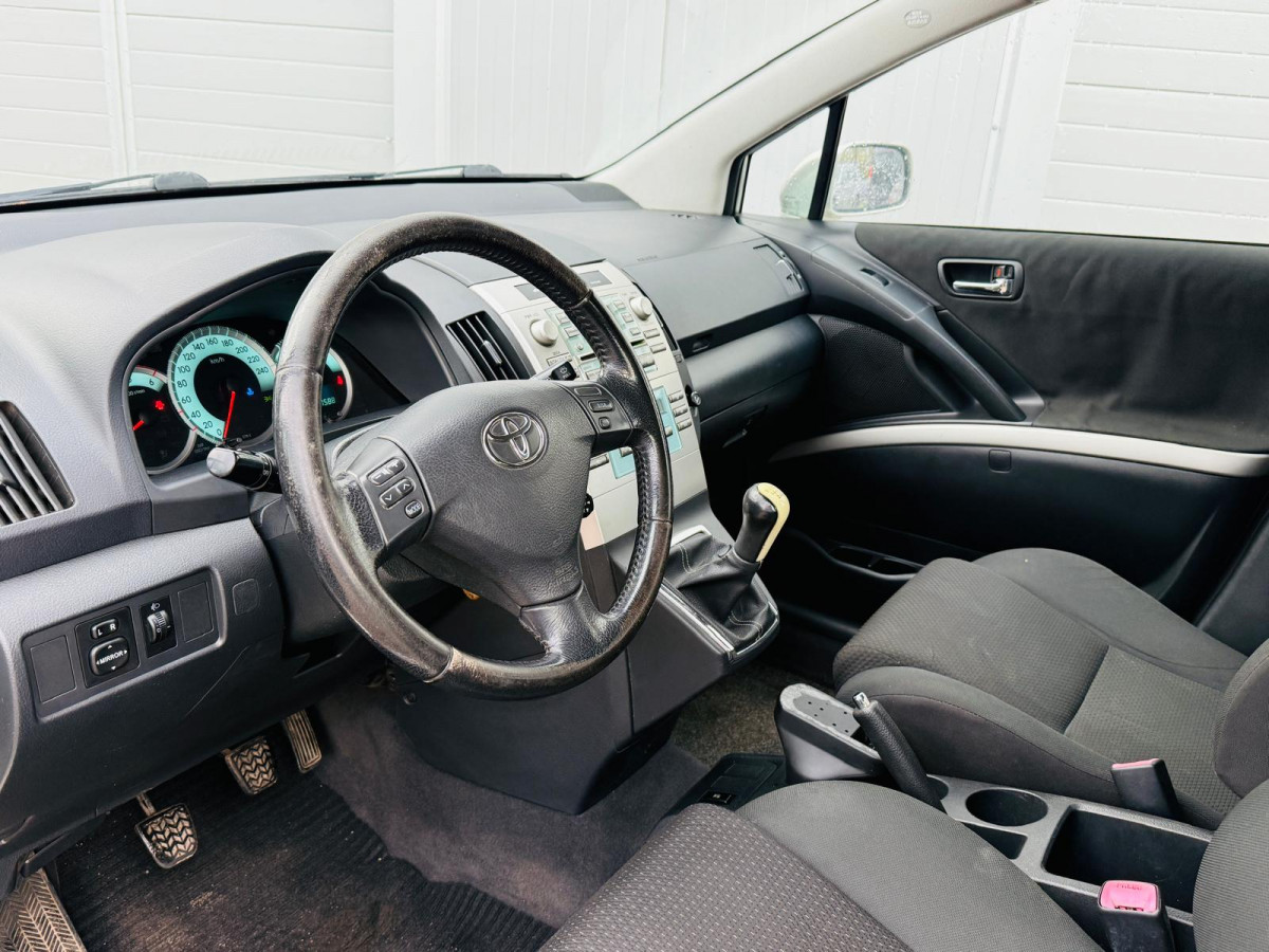 Toyota Corolla Verso 2.2D