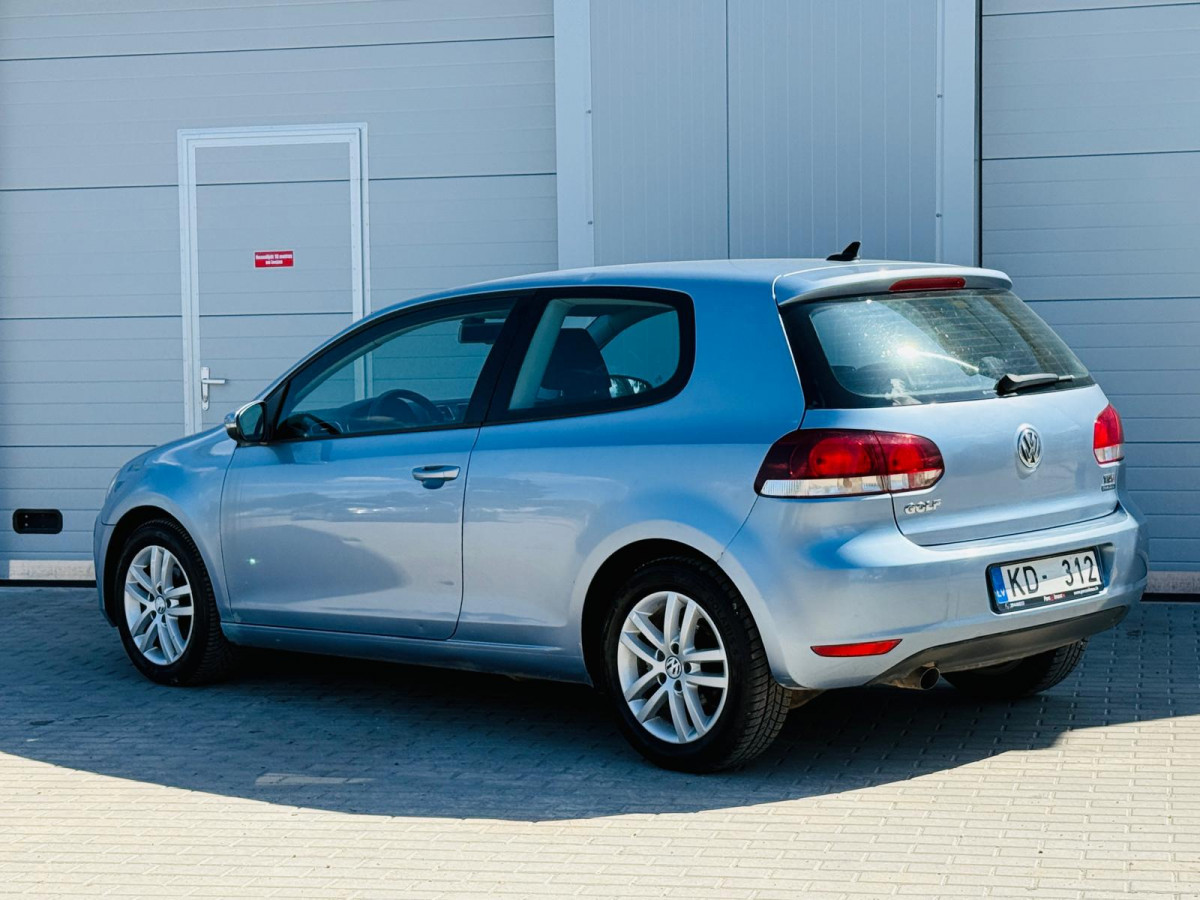 VW Golf 1.6TDI.