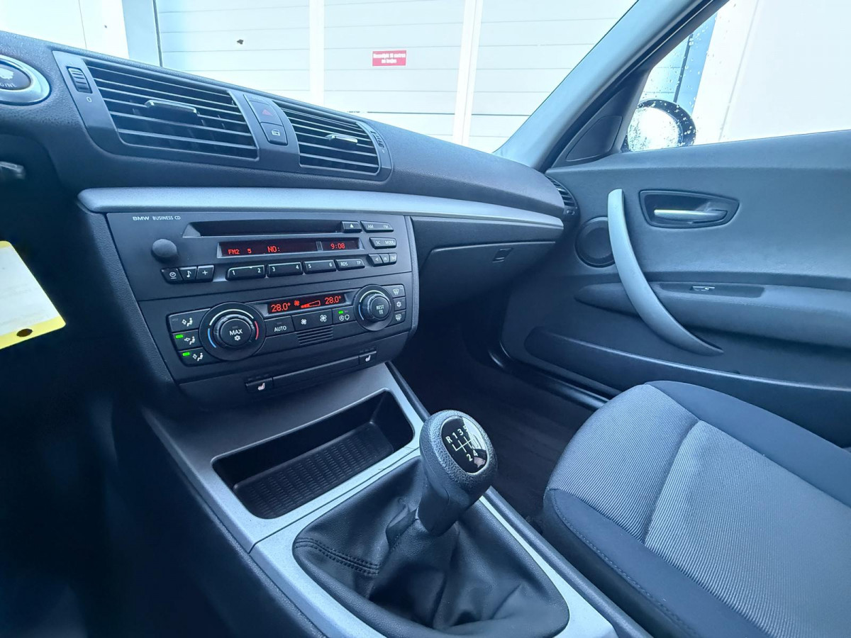 BMW 118, 1.6 benzīns.