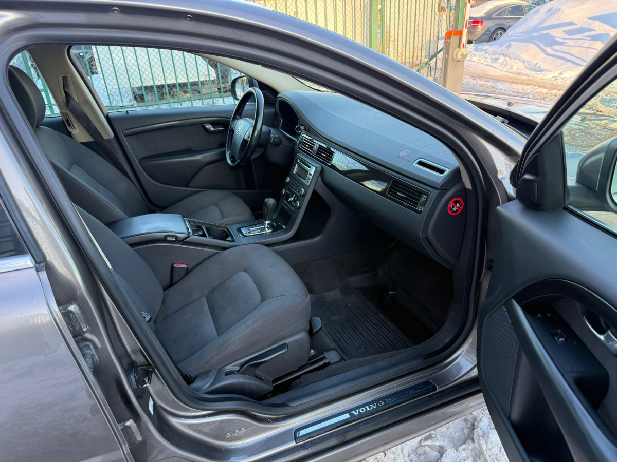VOLVO S80