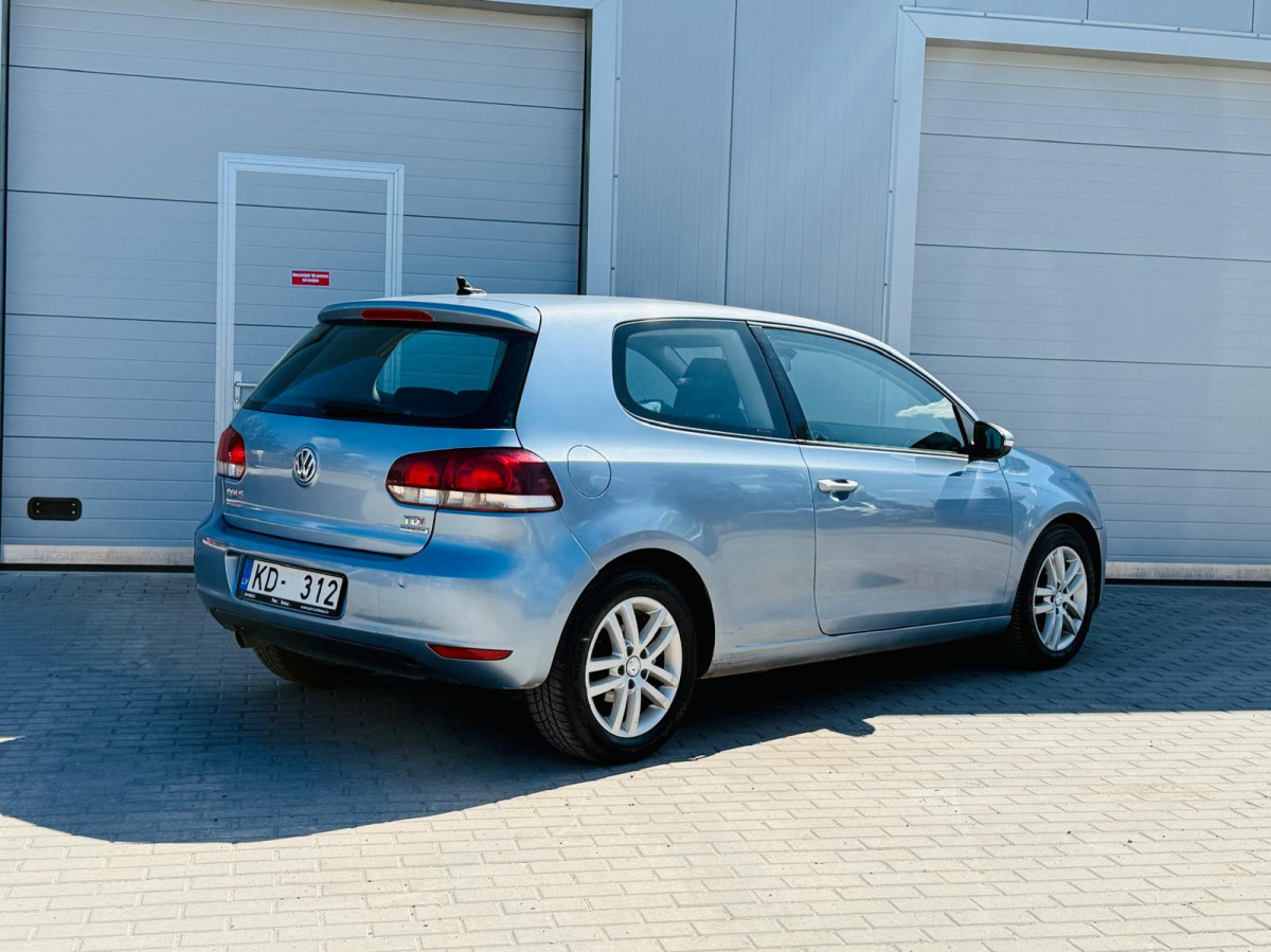 VW Golf 1.6TDI.