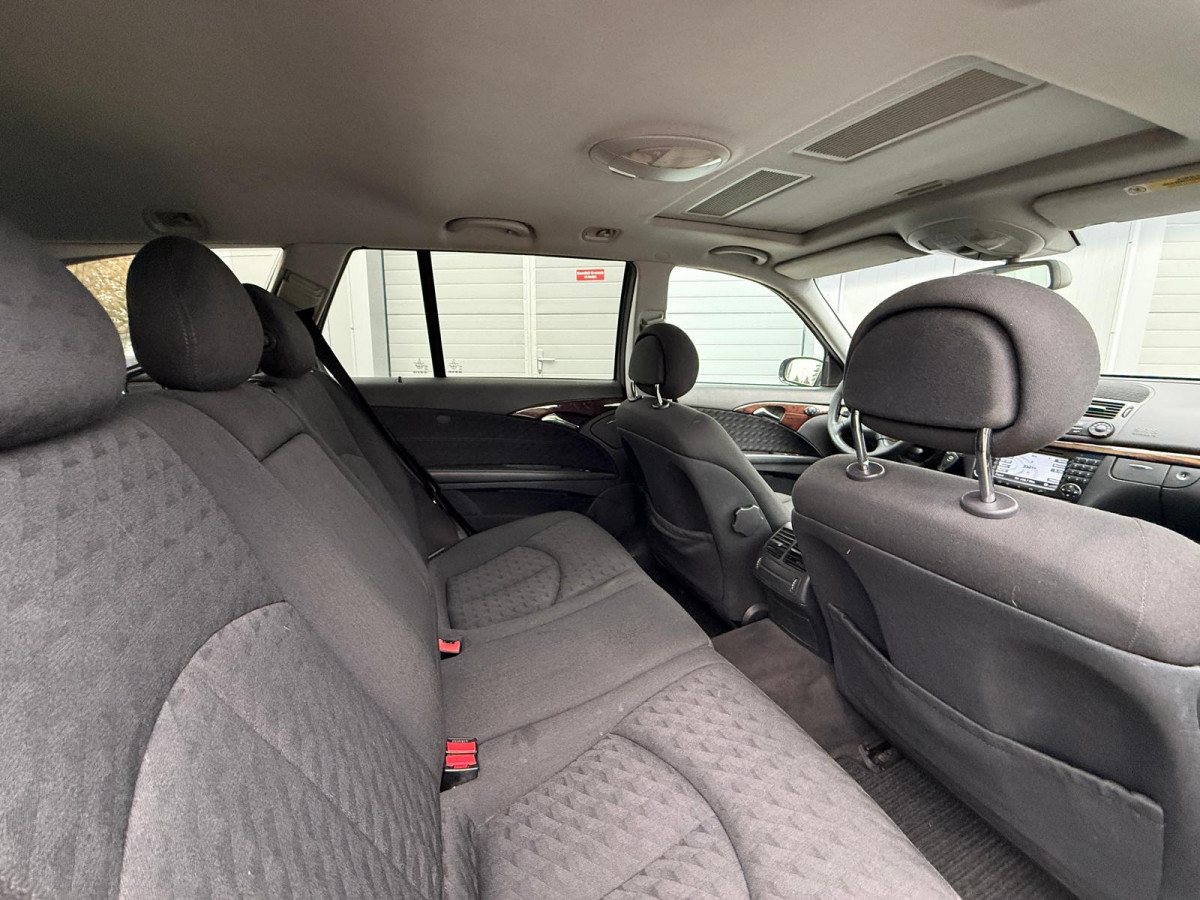 Mercedes Benz E240 2.6 benzīns/gāze.