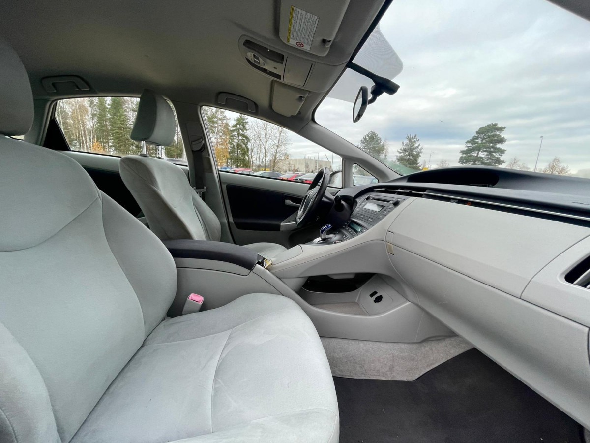 Toyota Prius 1.8 Hybrid.