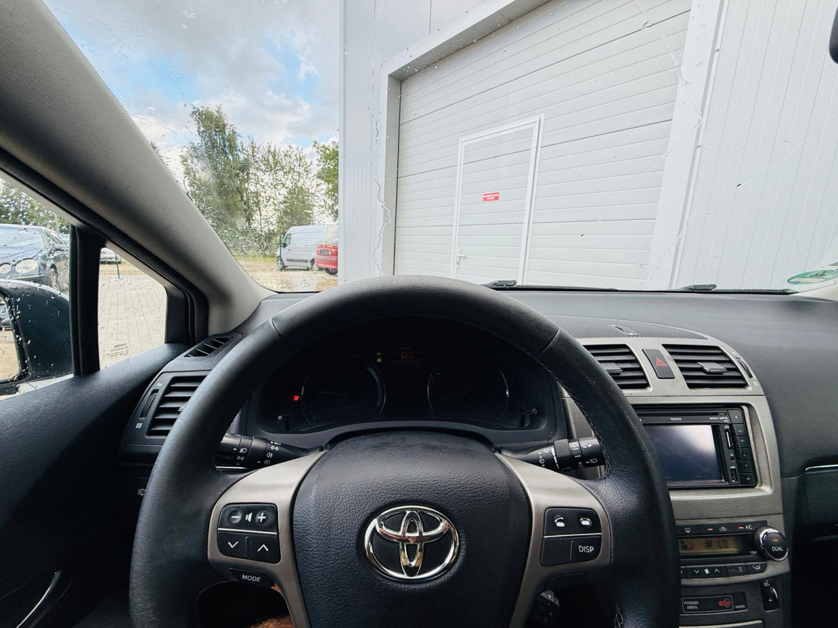 Toyota Avensis 2.0 dīzelis