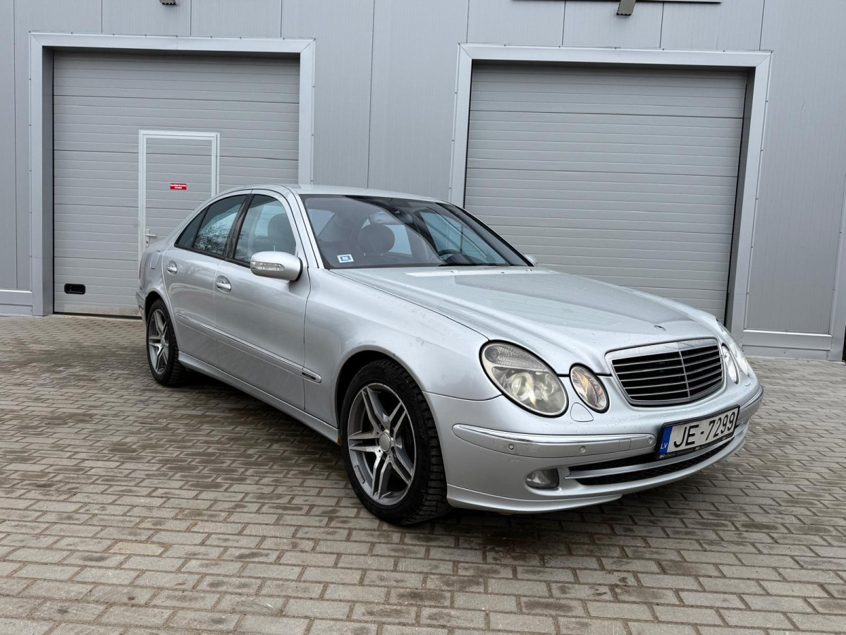 Mercedes Benz E320 4Matic