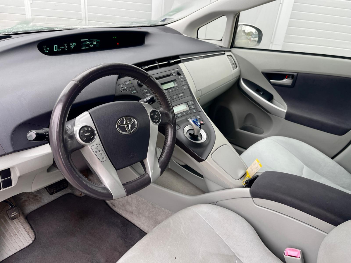 Toyota Prius 1.8 Hybrid.