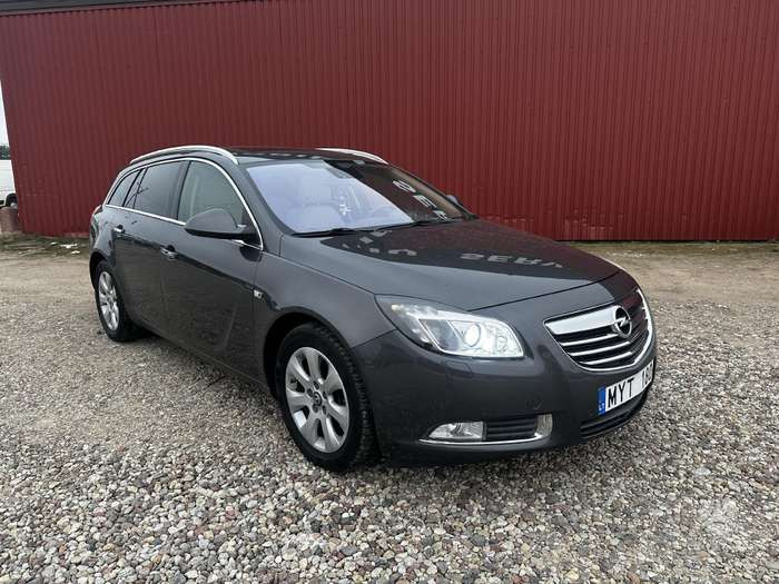 OPEL INSIGNIA