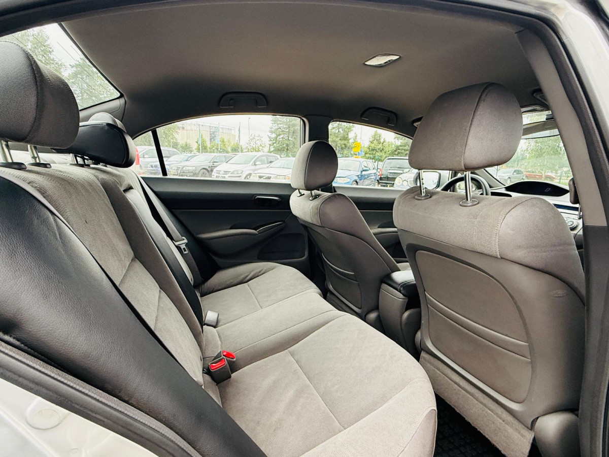 Honda Civic 1.8 benzīns