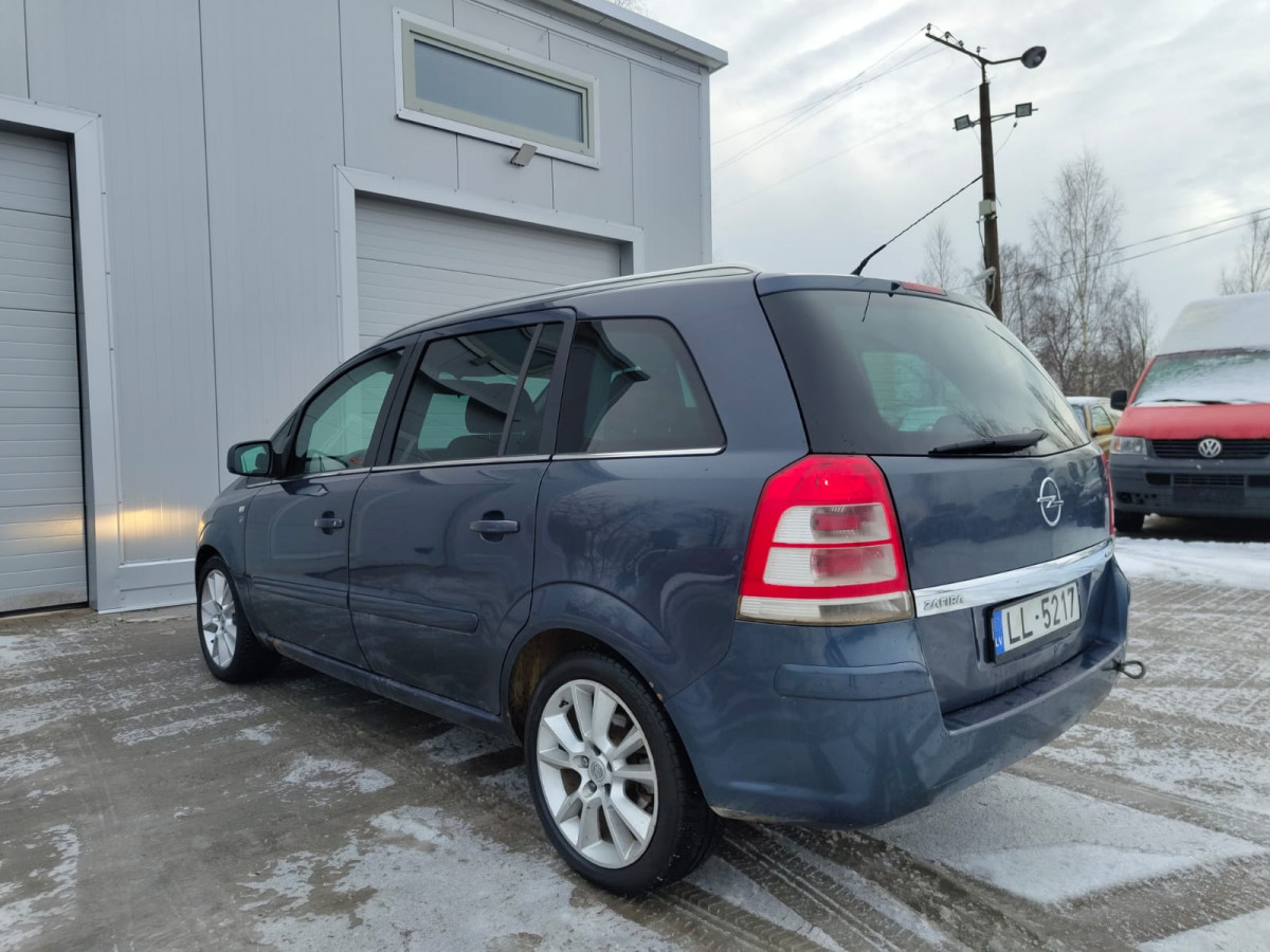 Opel Zafira 1.7d