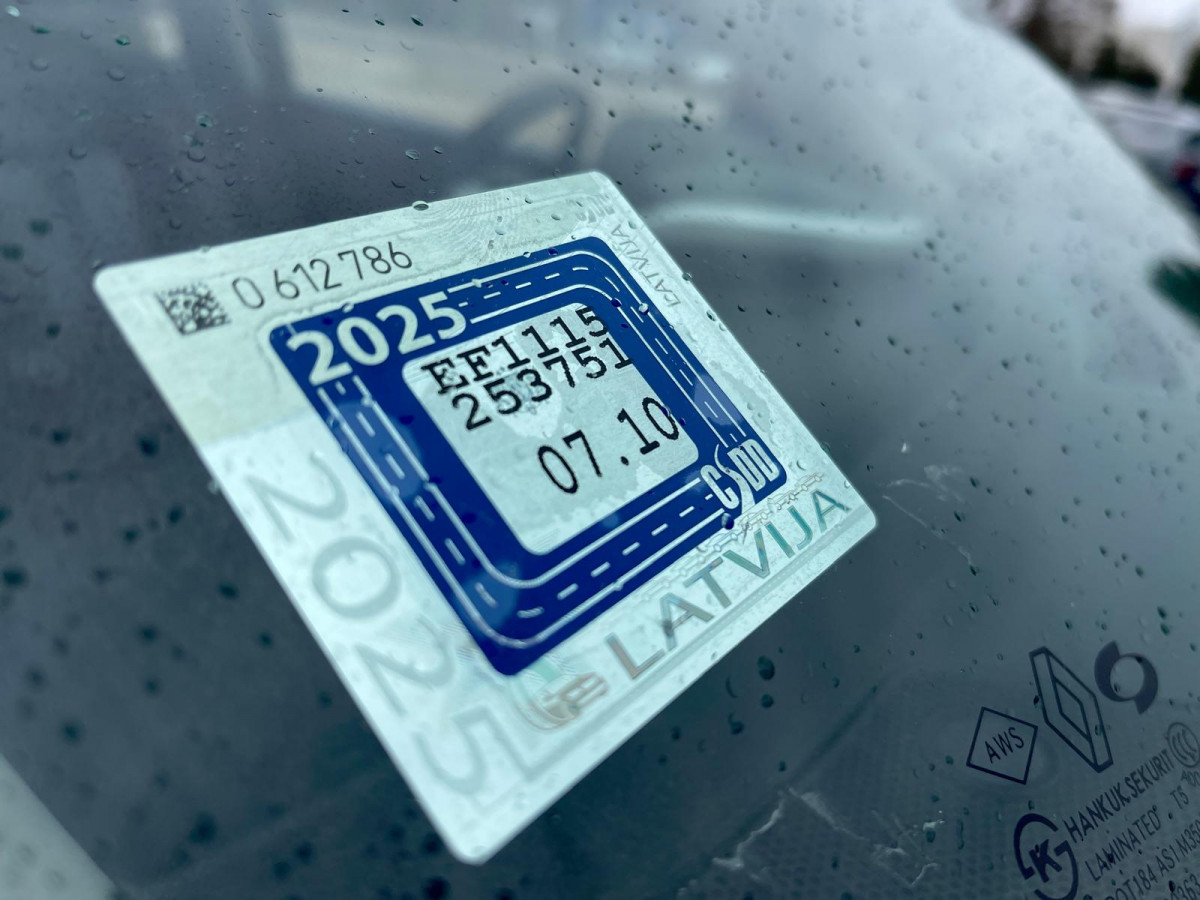 RENAULT KOLEOS 2.5 benzīns/gāze