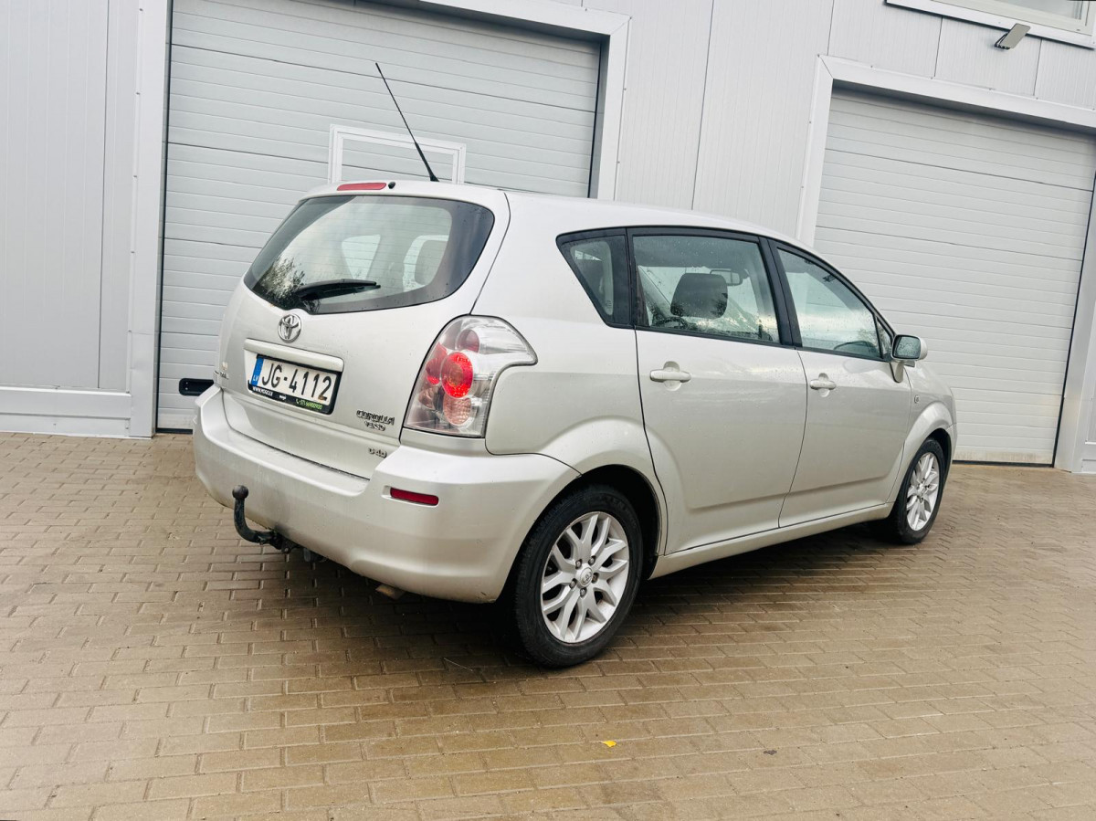 Toyota Corolla Verso 2.2D