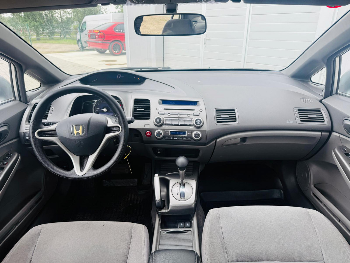 Honda Civic 1.8 benzīns