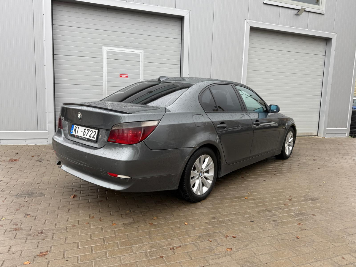 BMW 530D, automātiskā ātrumkārba.