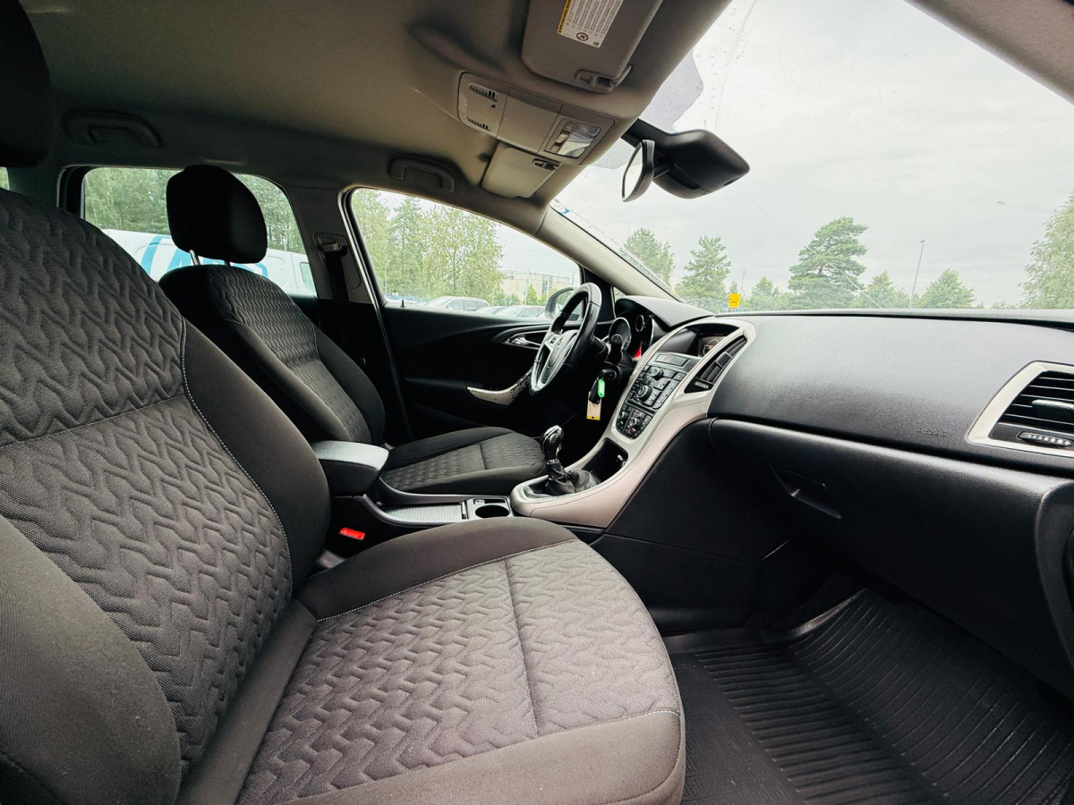 Opel Astra 2.0  dīzelis.