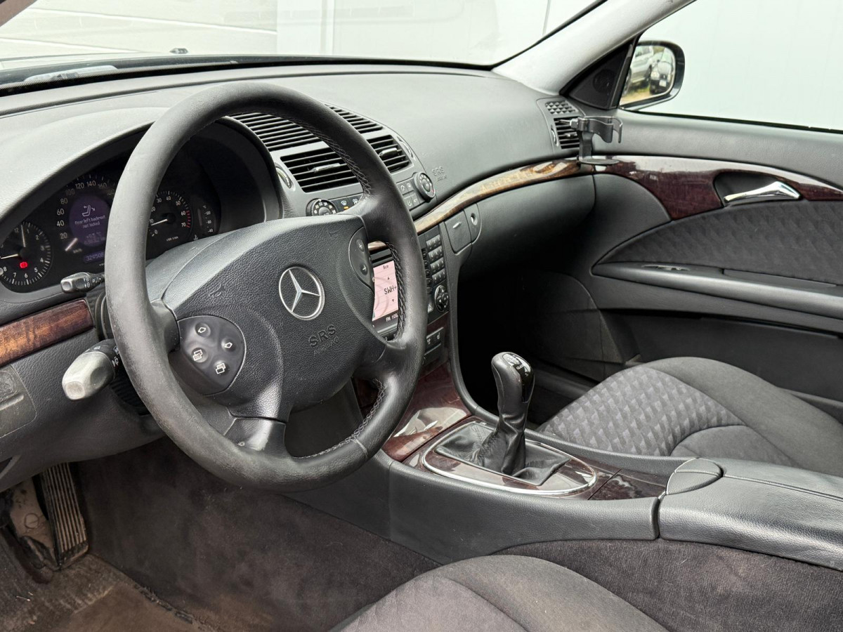 Mercedes Benz E240 2.6 benzīns/gāze.