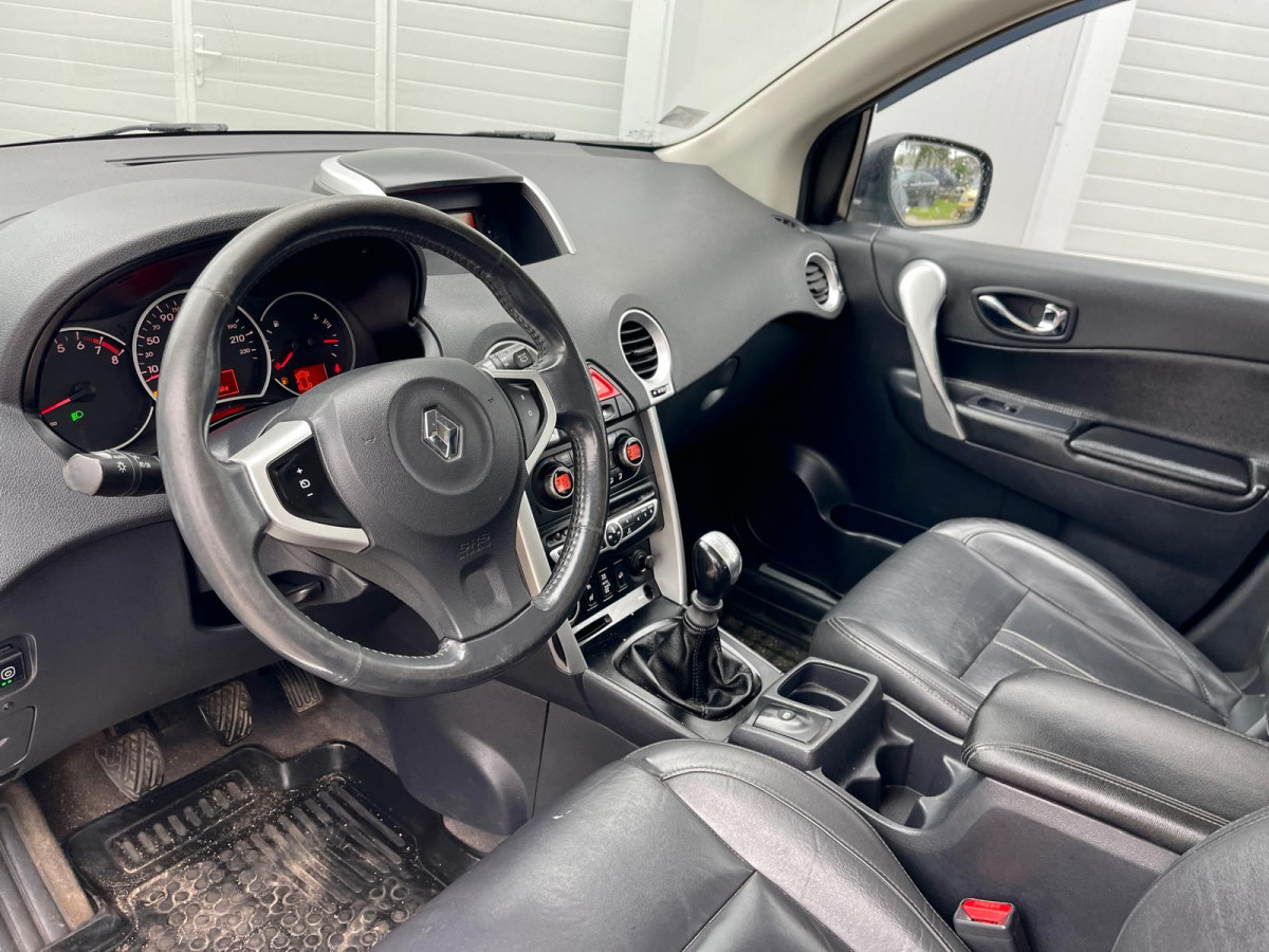 RENAULT KOLEOS 2.5 benzīns/gāze