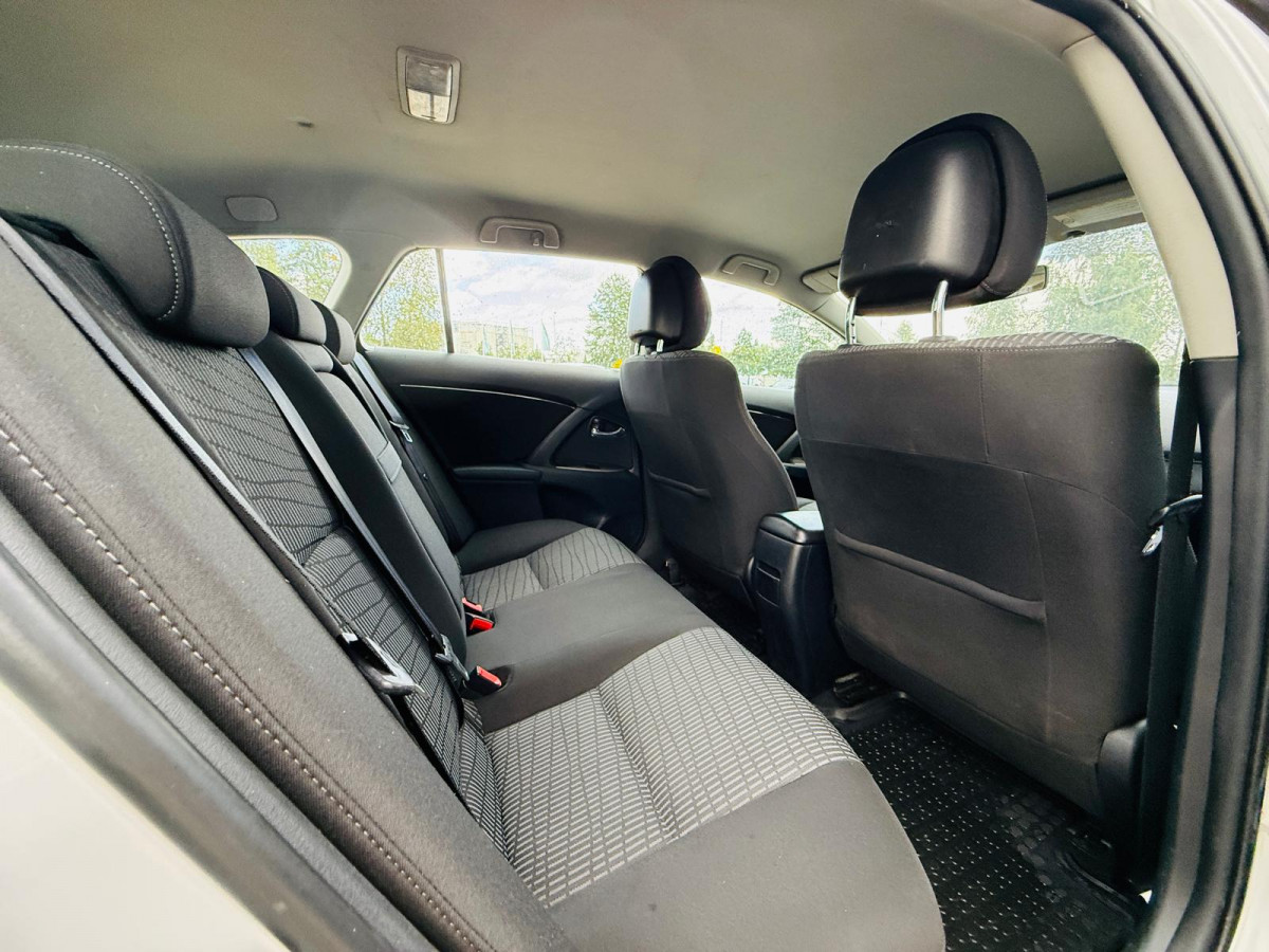 Toyota Avensis 2.0 dīzelis