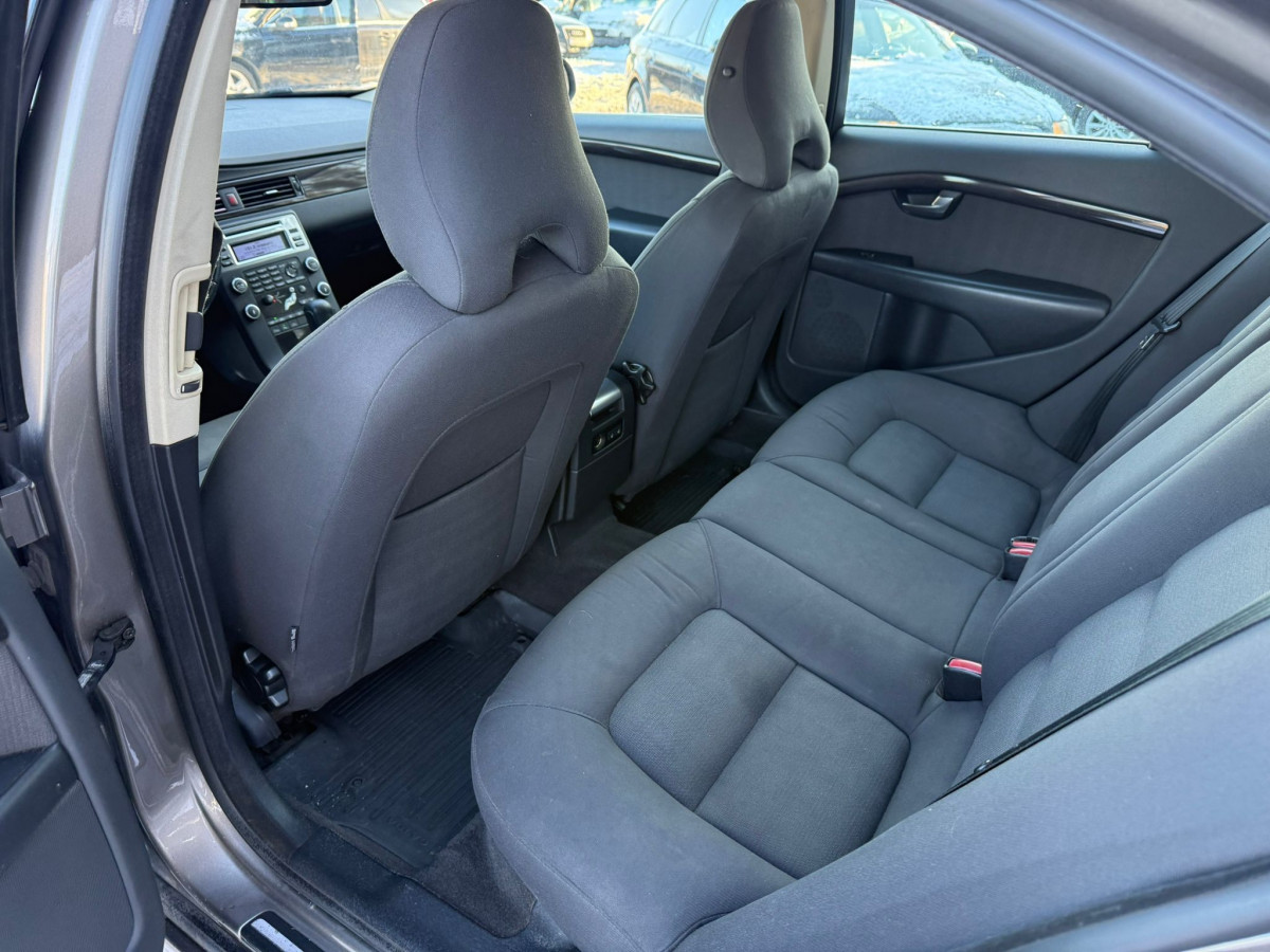 VOLVO S80