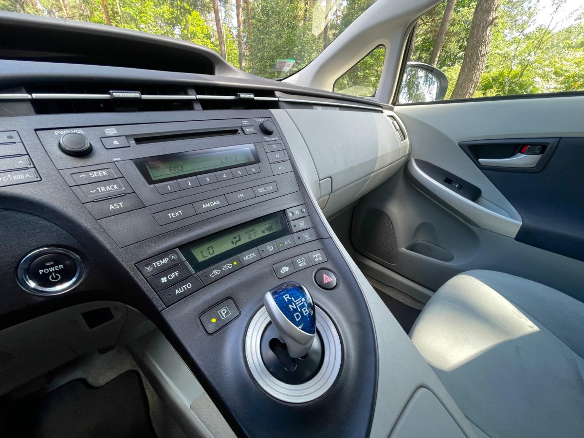 Toyota Prius 1.8 Hybrid.