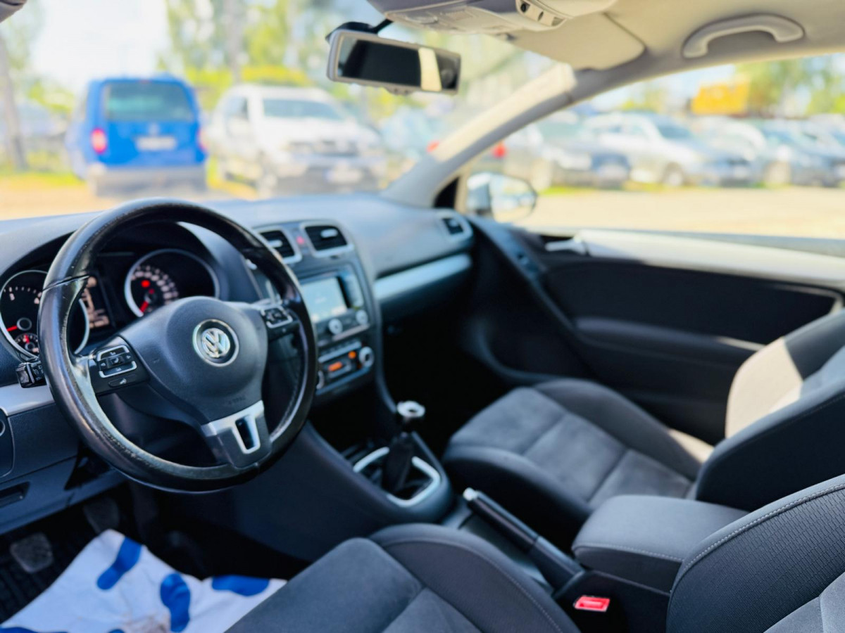 VW Golf 1.6TDI.