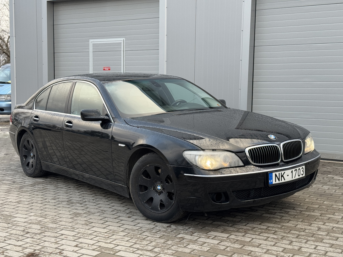 BMW 730