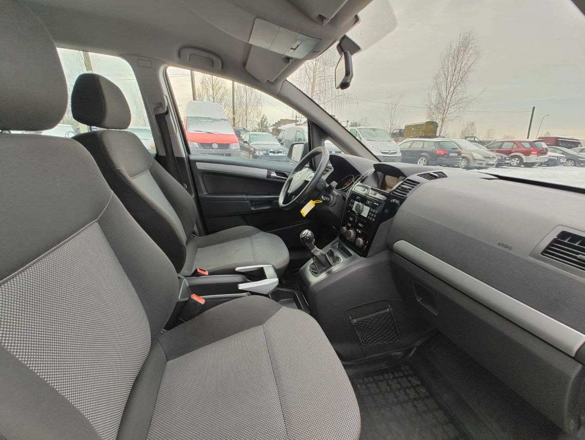 Opel Zafira 1.7d