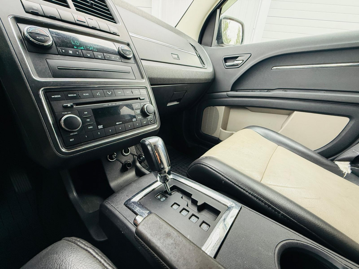 DODGE JOURNEY 2.0TDI