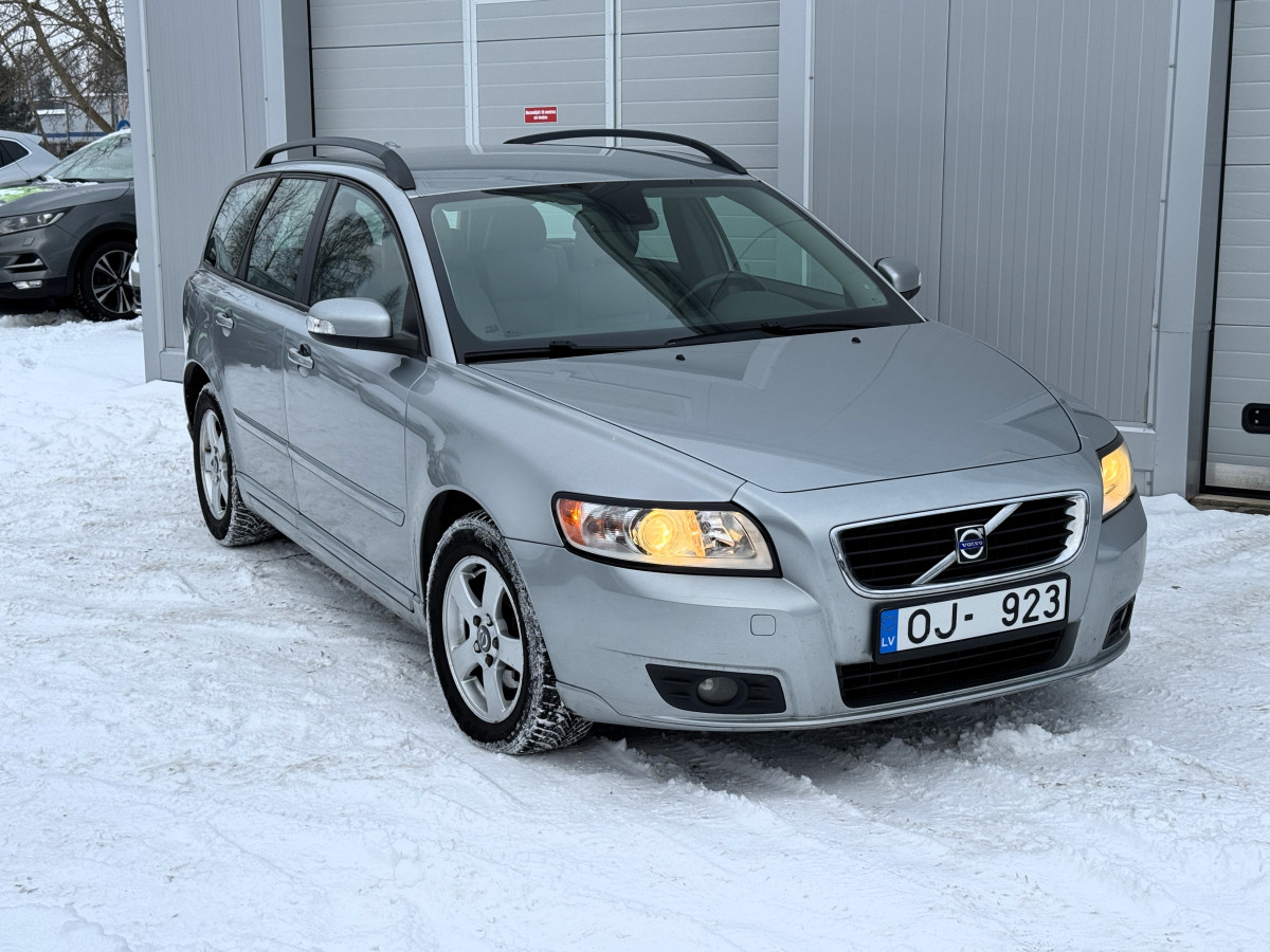 Volvo V50