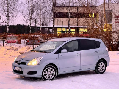 Toyota Corolla Verso 2.2 dīzelis