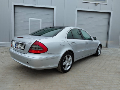 Mercedes E220