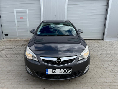 Opel Astra 1.4 benzīns