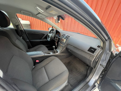 Toyota Avensis 2.0 dīzelis