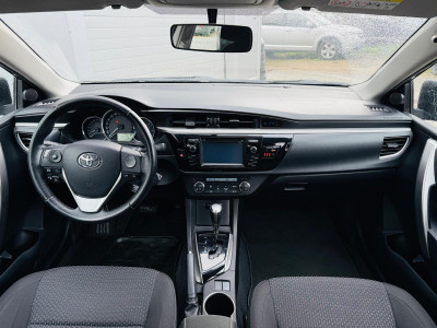Toyota Corolla 1.6 benzīns/gāze.