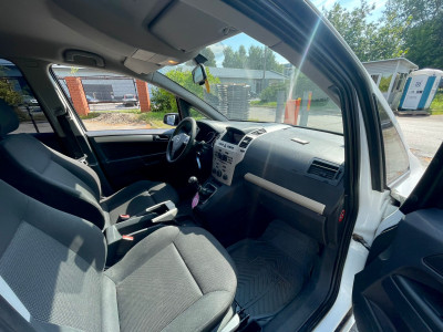 Opel Zafira 1.9 dīzelis.