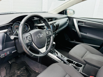 Toyota Corolla 1.6 benzīns/gāze.