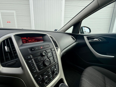 Opel Astra 1.4 benzīns