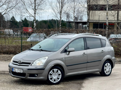 Toyota Corolla Verso 2.2 dīzelis
