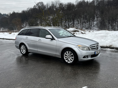 Mercedes-Benz  C220CDI