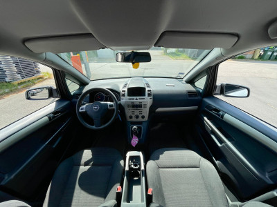 Opel Zafira 1.9 dīzelis.