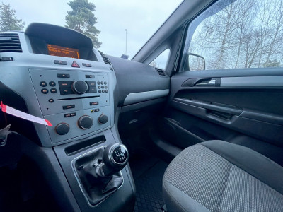 Opel Zafira 1.9 dīzelis