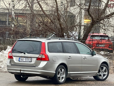 Volvo V70 2.4 D5