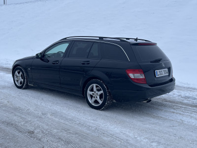 Mercedes-Benz C220