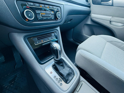 VW Sharan 1.4TSI benzīns, 7 sēdvietas.