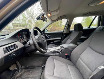 BMW  320d