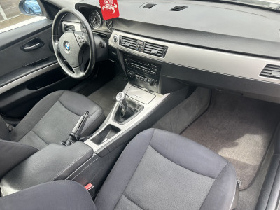 BMW 320i