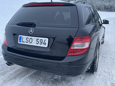 Mercedes-Benz C220